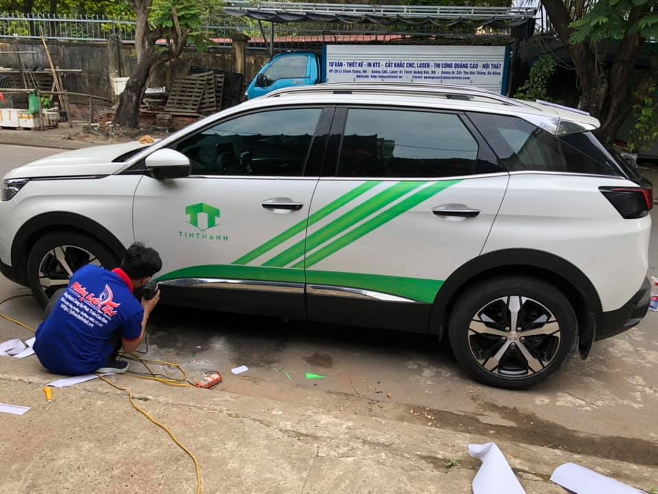 Cắt dán Decal xe trọn gói tại Đà Nẵng.